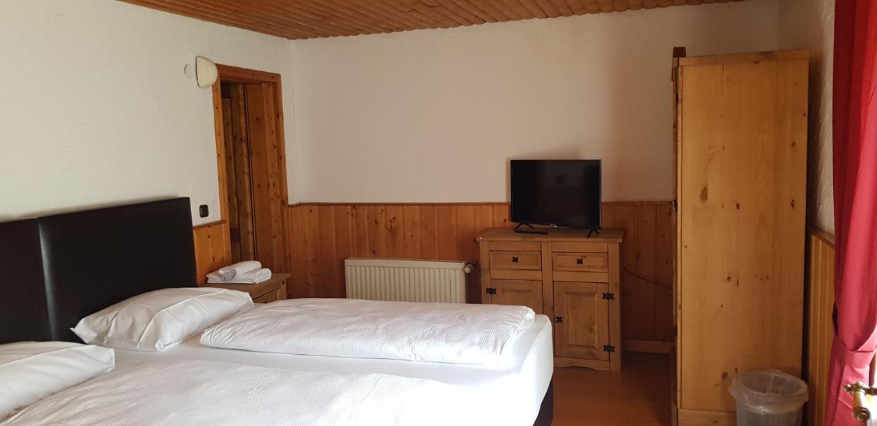 Hotel Altes Faehrhaus Duisburg Eksteriør bilde