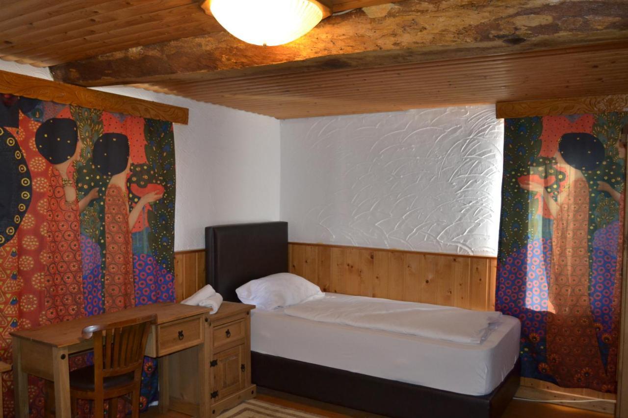 Hotel Altes Faehrhaus Duisburg Eksteriør bilde