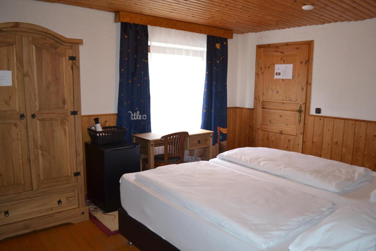 Hotel Altes Faehrhaus Duisburg Eksteriør bilde